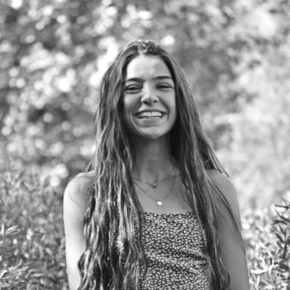 Meet your Posher, Madeline - Picture 1 of 1